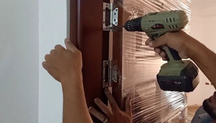 تركيب صدادات وتسكيك البيبان الغرف تركيب صدادات وتسكيك البيبان الغرف